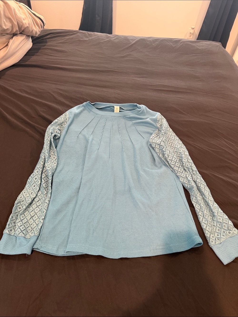 Light Blue Women's Long Sleeve Knit Top with Patterned Sleeves